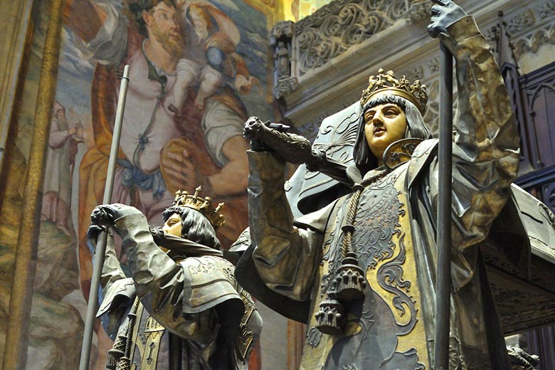 Tomb of Christopher Columbus in Seville Cathedral © Gwen Fran - Flickr Creative Commons Tomb of Christopher Columbus in Seville Cathedral © Gwen Fran - Flickr Creative Commons