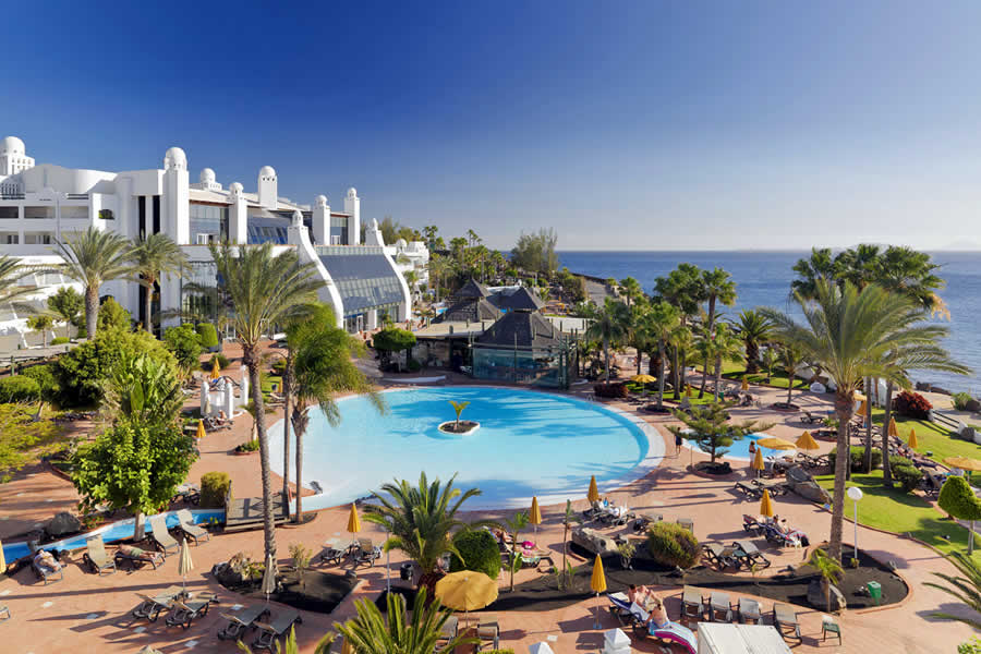 TUI workation at H10 Timanfaya Palace, Lanzarote, Canary Islands © TUI UK TUI workation at H10 Timanfaya Palace, Lanzarote, Canary Islands © TUI UK