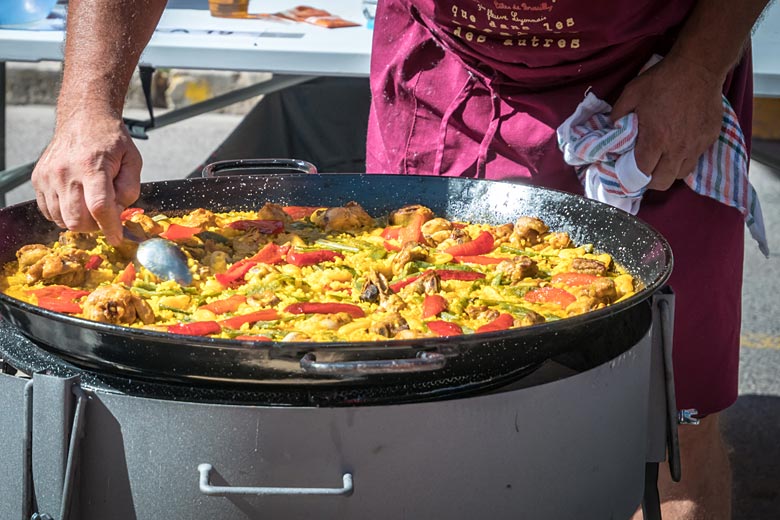 Traditional Valencian paella