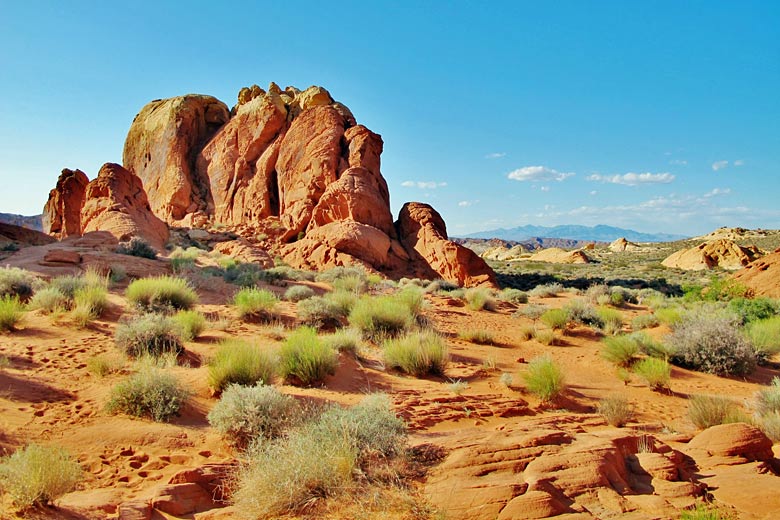 Beautiful desert scenery in the Valley of Fire State Park, Nevada Beautiful desert scenery in the Valley of Fire State Park, Nevada