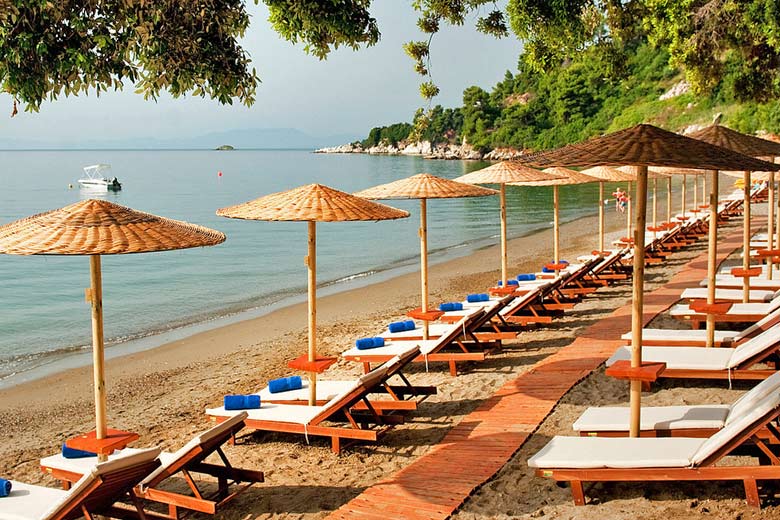 Vasilias Beach, Skiathos © Kassandra Bay Resort - Flickr Creative Commons Vasilias Beach, Skiathos © Kassandra Bay Resort - Flickr Creative Commons
