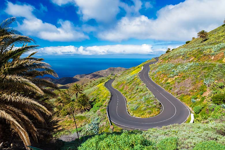 Find hairpin turns on La Gomera