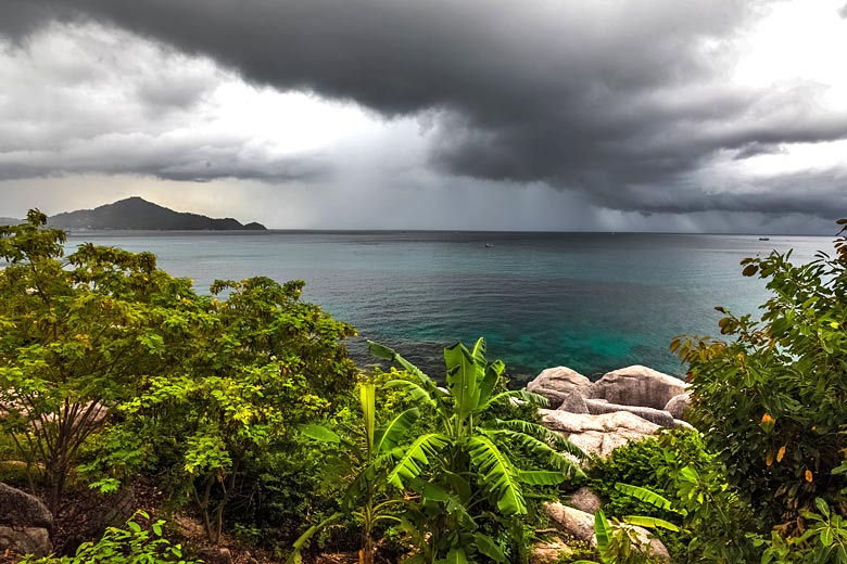 Afternoon rain shower in Bali © Dudarev Mikhail - Fotolia.com Afternoon rain shower in Bali © Dudarev Mikhail - Fotolia.com