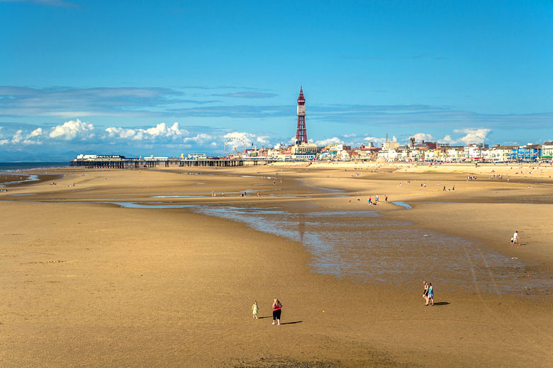 Blackpool Beach at low tide © Christopher Combe - Flickr Creative Commons Blackpool Beach at low tide © Christopher Combe - Flickr Creative Commons