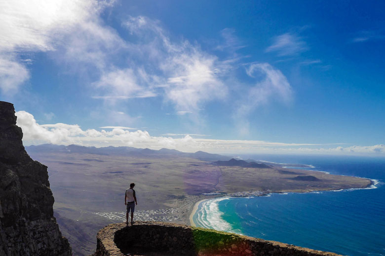 Canary Islands weather, west coast Lanzarote © Simon Turkas - Flickr Creative Commons Canary Islands weather, west coast Lanzarote © Simon Turkas - Flickr Creative Commons