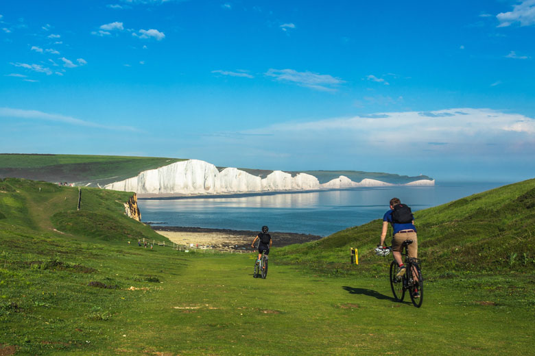 The Seven Sisters near Eastbourne, East Sussex © Dinko - Adobe Stock Image